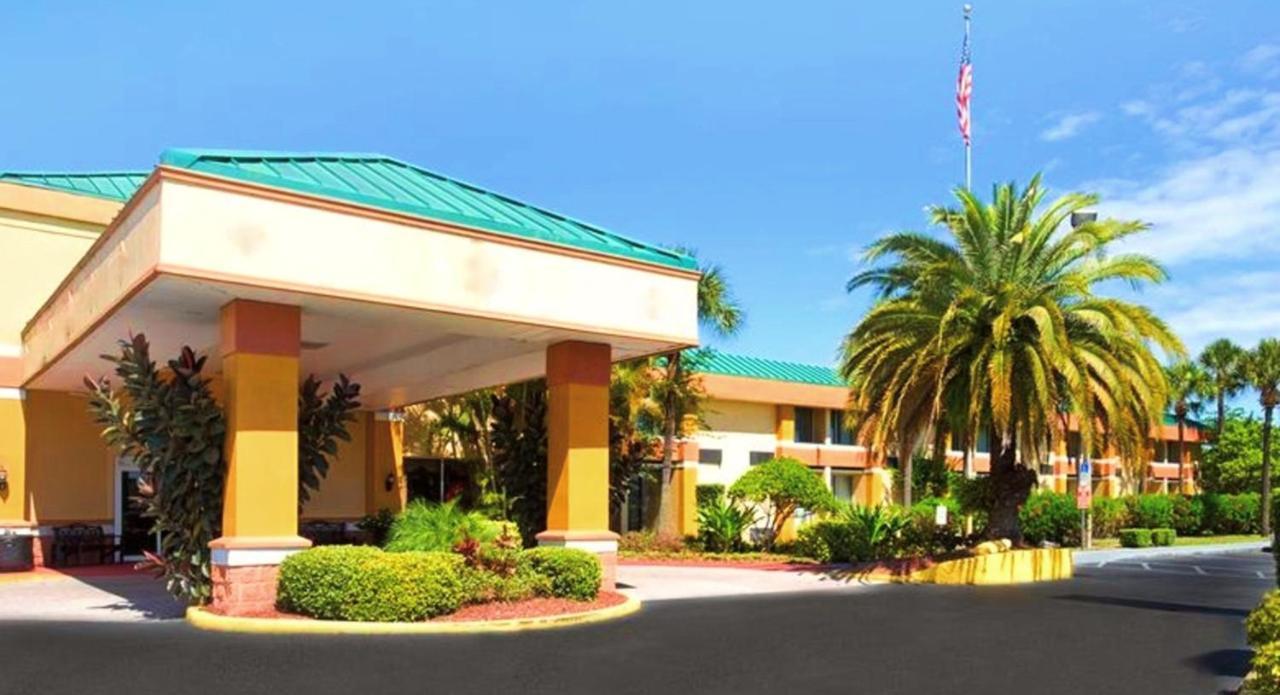 Bposhtels Florida Mall Hostal